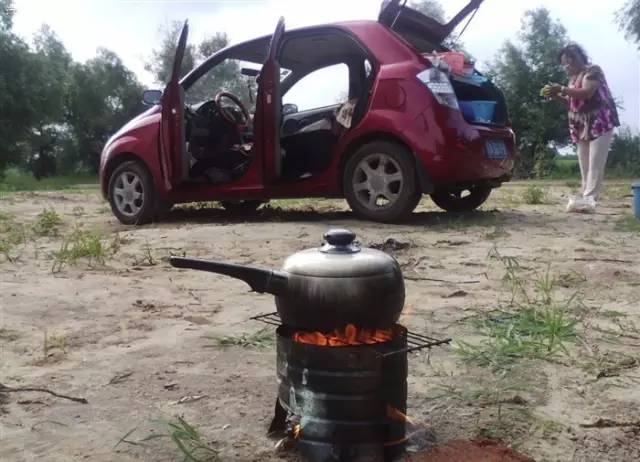 带着老伴穷游,开房车带老伴穷游