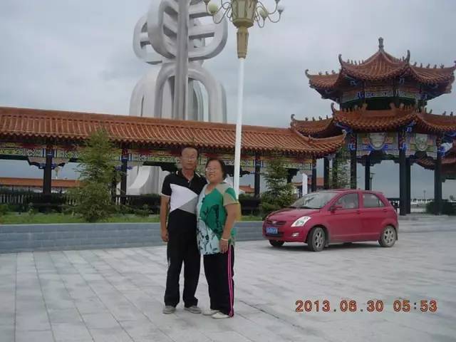 带着老伴穷游,开房车带老伴穷游