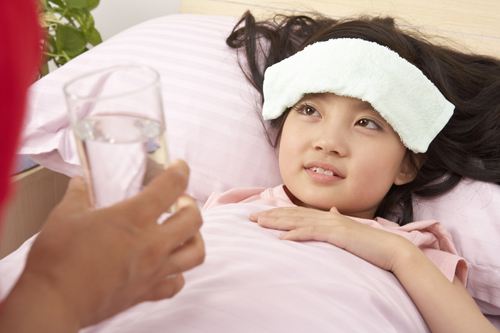 小孩发高烧最应急的办法,11岁孩子发烧怎么办