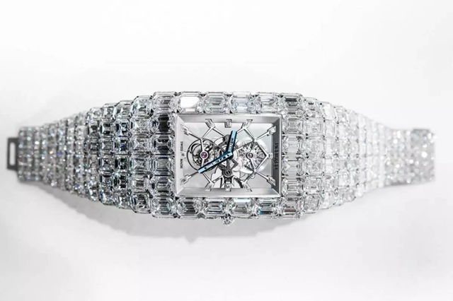 关之琳试戴一亿手表,向太关之琳钻石手表