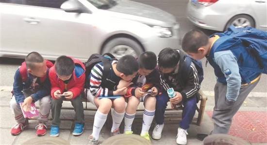 每一个沉迷于《王者荣耀》的孩子,都缺少一位“好母亲”