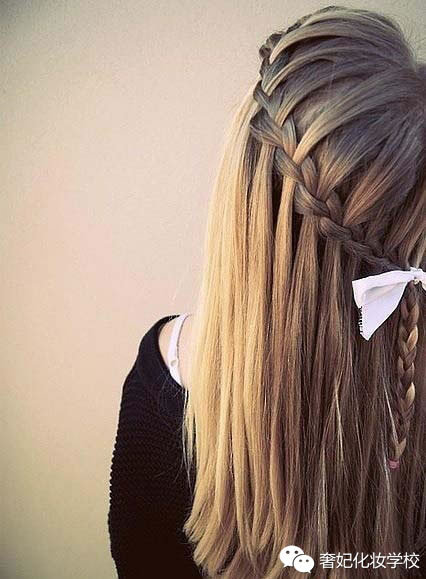 秋天适合戴帽子的编发教程中长发,适合秋天的新中式简单编发