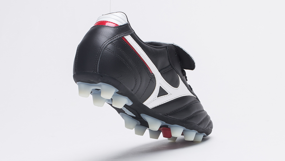 公认脚感最好的10双足球鞋美津浓,美津浓莫雷拉morelianeo4黑金