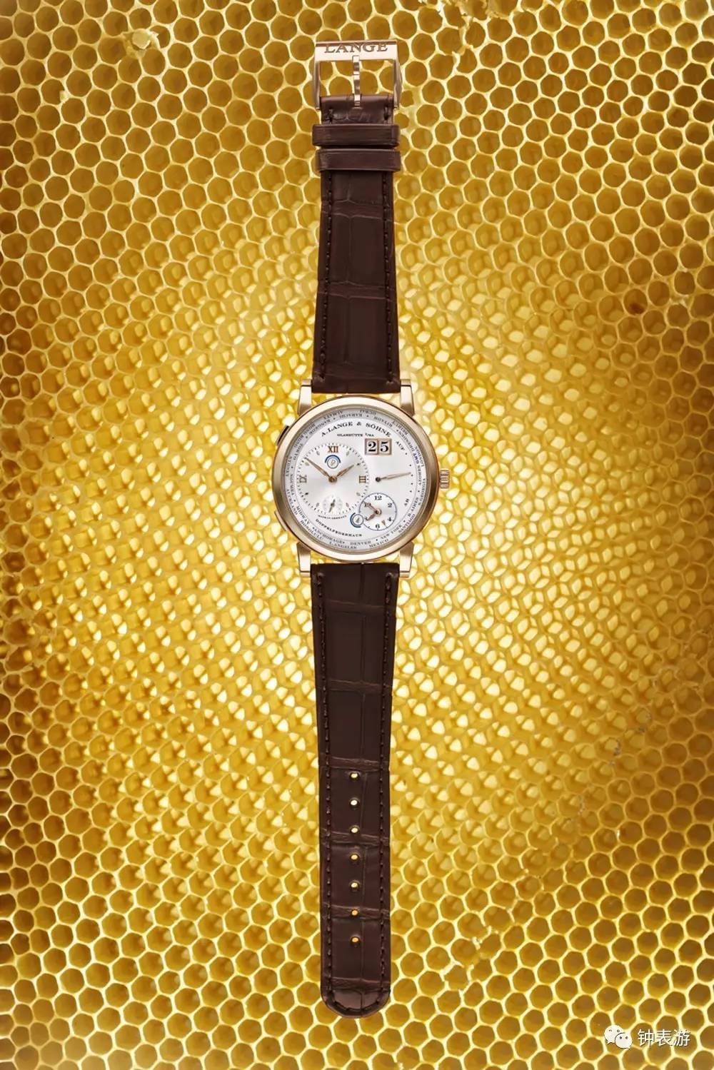 朗格走世界图片,朗格诵读