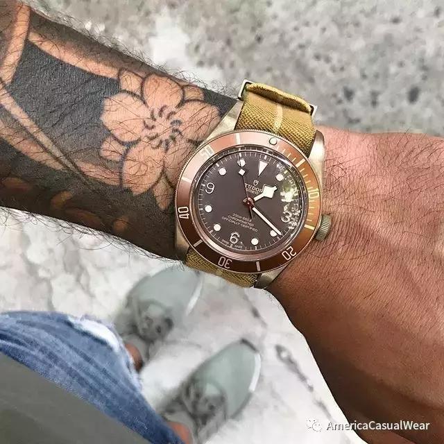 高颜值复古军事风腕表,英伦风轻奢腕表