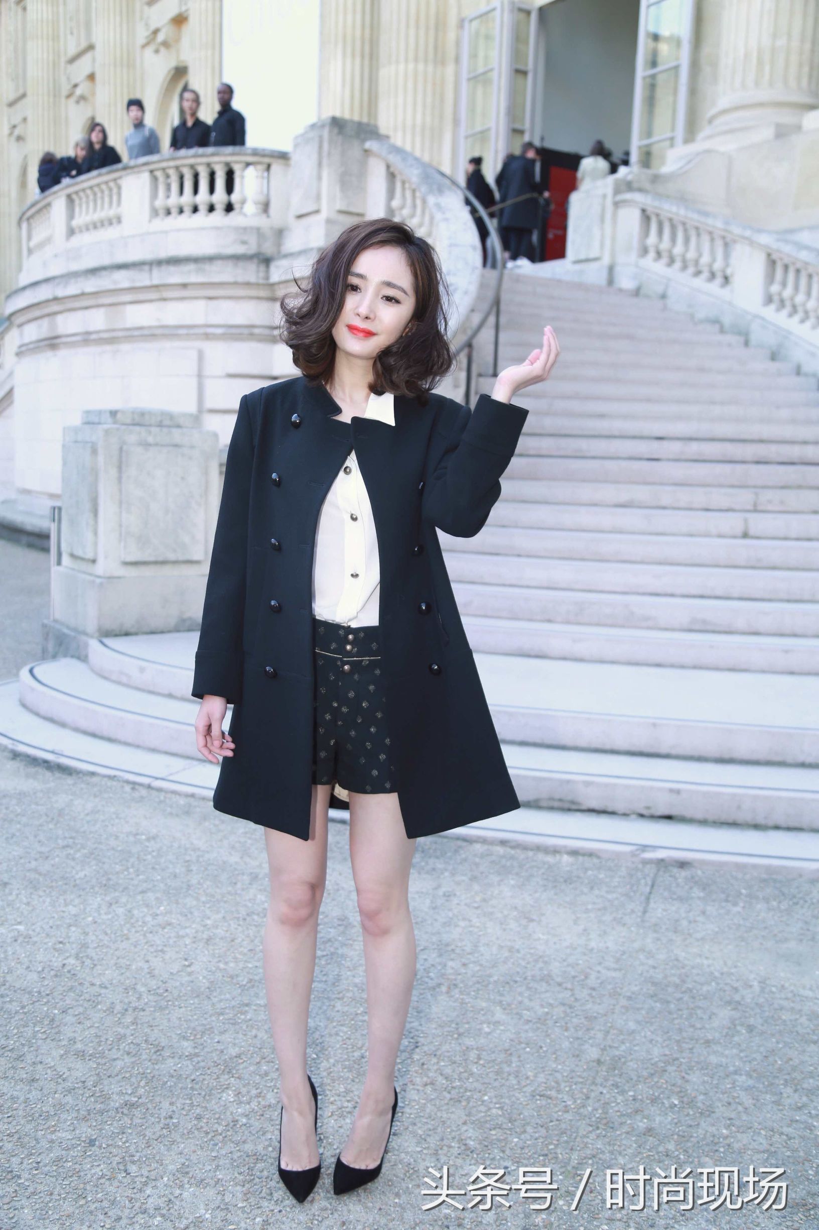 唐嫣许魏洲出席coach大秀,唐嫣许魏洲红色