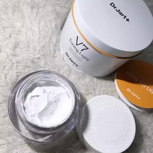 什么样的素颜霜是最好用的,哪一款的素颜霜最好用