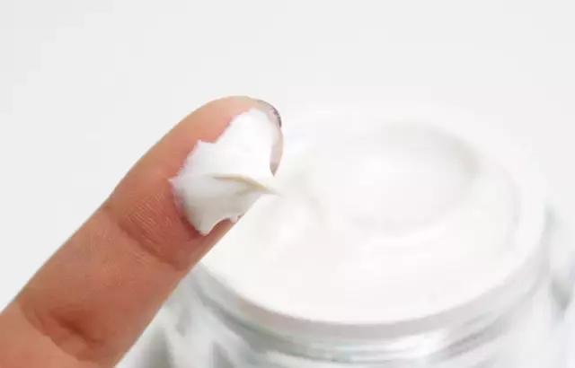 什么样的素颜霜是最好用的,哪一款的素颜霜最好用