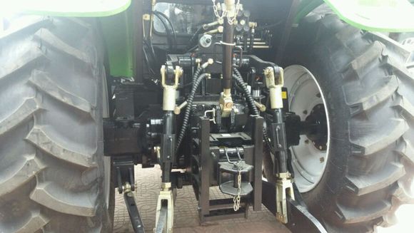 20万以内买什么拖拉机,最合适入手的1804拖拉机