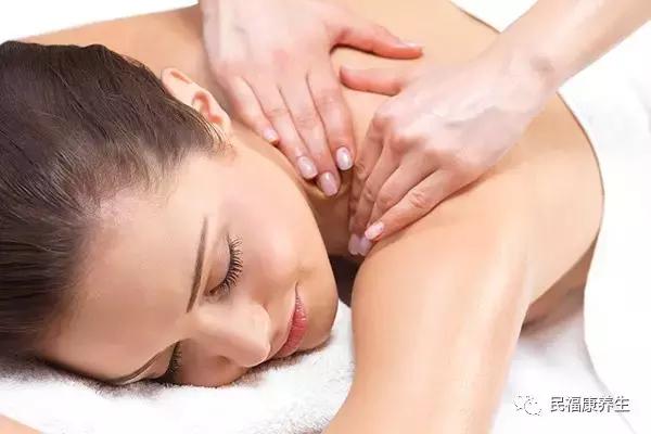 肩膀酸痛原因及缓解好妙招,肩膀酸痛怎么回事怎么治