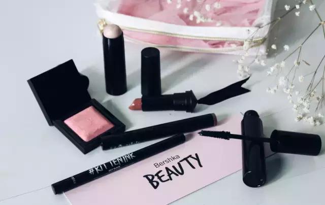 HM、Forever21又作妖,居然还敢抢CHANEL、Dior的饭碗?