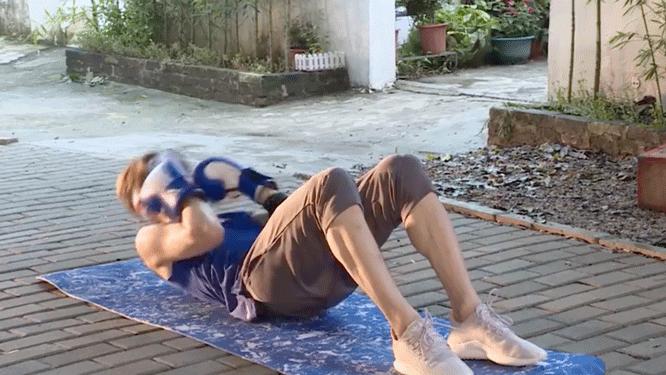 甜蜜暴击鹿晗喷水池许愿,甜蜜暴击鹿晗为关晓彤接戏