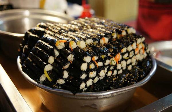 看电视时，你曾经被什么食物深深击中过？