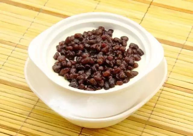 台湾的著名小吃台湾鸡排加盟连锁,皇家鸡排加盟条件