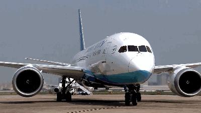 学姐学长的朋友圈，飞过一整个世界