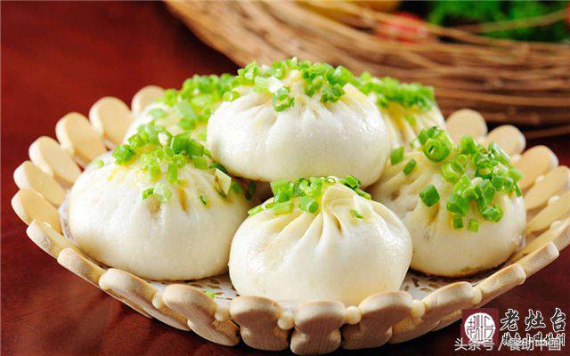 80后情侣辞职创业开包子铺起步