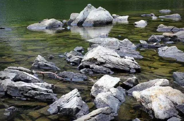 康定旅游景点木格措,康定木格措门票冬天