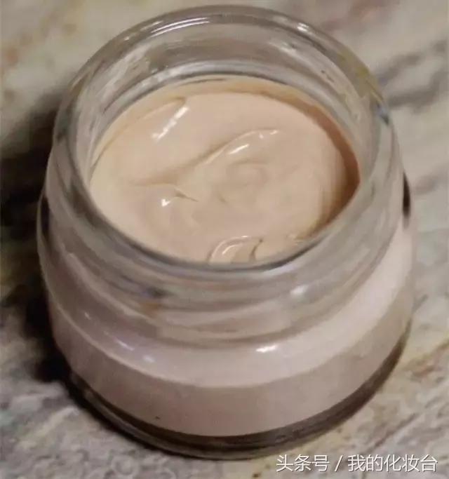 粉底液脱妆浮粉严重怎么办,粉底液不暗沉不脱妆不卡粉推荐