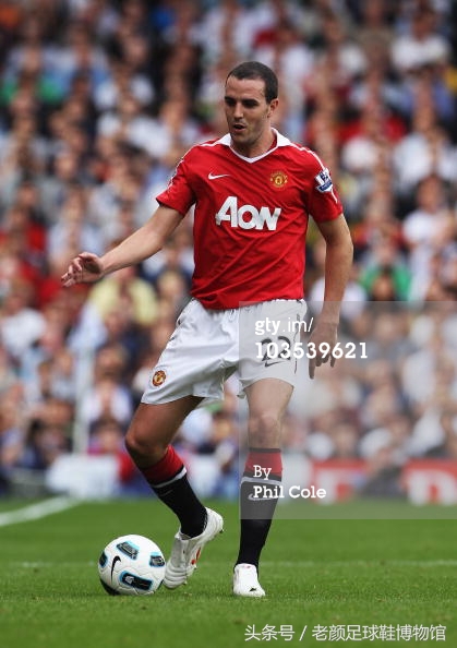 专业的足球鞋有哪几个品牌,曾经的足球鞋知名品牌有哪些