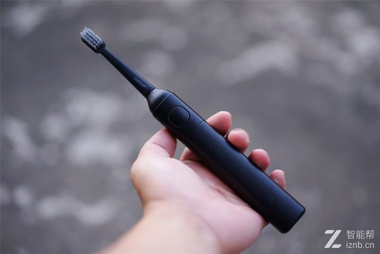 有了它再也不用为刷不干净牙烦恼oralshark声波电动牙刷K117-B