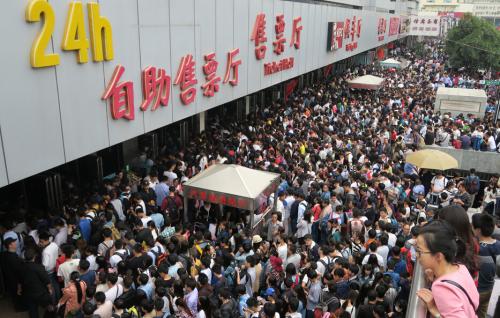 火车票双节抢票,双节期间火车票怎么抢票