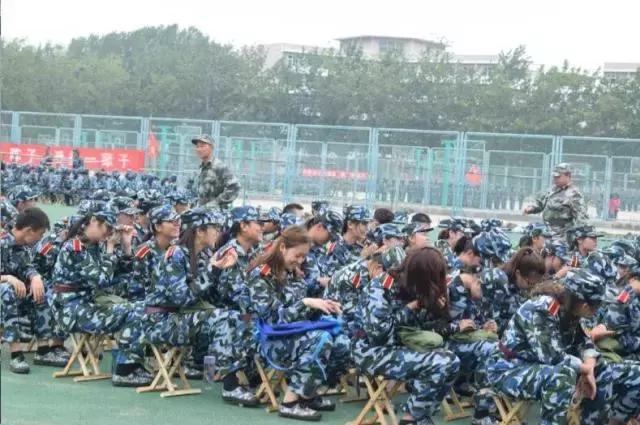 鍐涜惀宀佹湀閲庤惀璁粌瑙嗛,閮ㄩ槦杩峰僵鐢熸椿瑙嗛