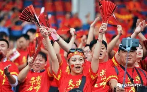 致敬每一个熬夜看球的人,致敬所有加班加点的人