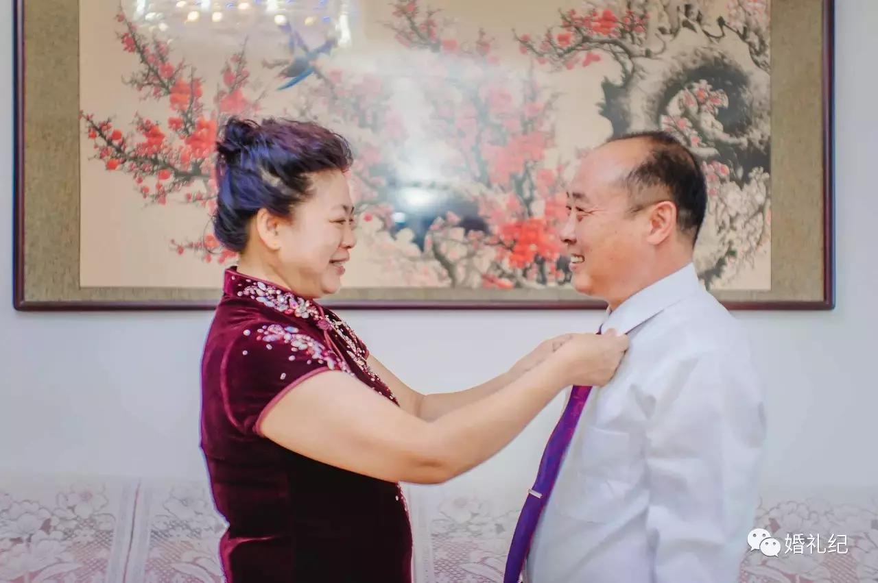 端庄大气的妈妈装婚礼,得体大方的妈妈穿搭