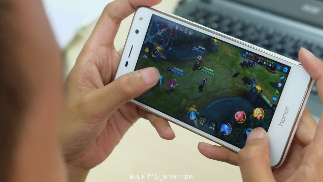 600元续航好不卡顿手机,荣耀畅玩6x体验