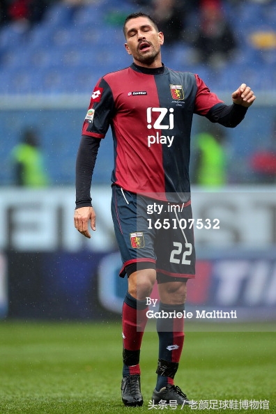 专业的足球鞋有哪几个品牌,曾经的足球鞋知名品牌有哪些