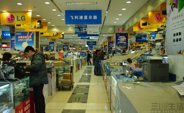 去趟中关村竟人财两空线下卖场该何去何从？