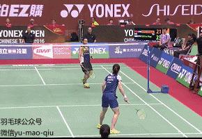 被推过顶球瞬间愁白头，两个小技巧帮你摆脱困境