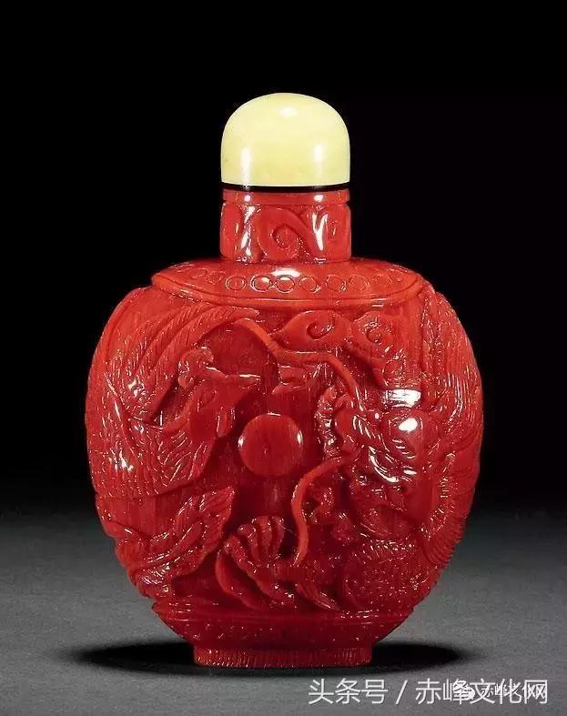 蒙古族拜年礼仪鼻烟壶,蒙古族交换鼻烟壶礼仪