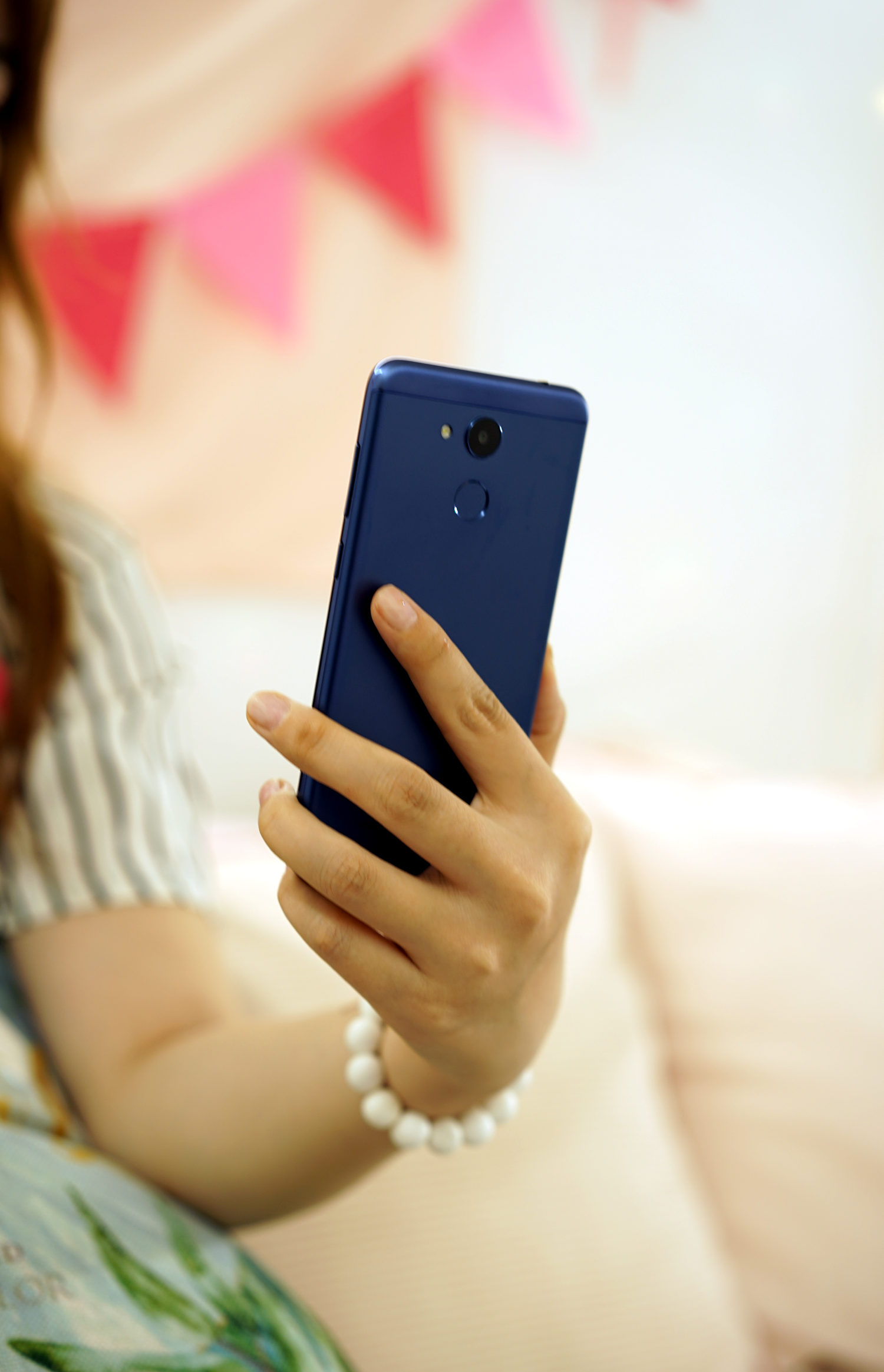 荣耀v9play,荣耀v9畅玩版