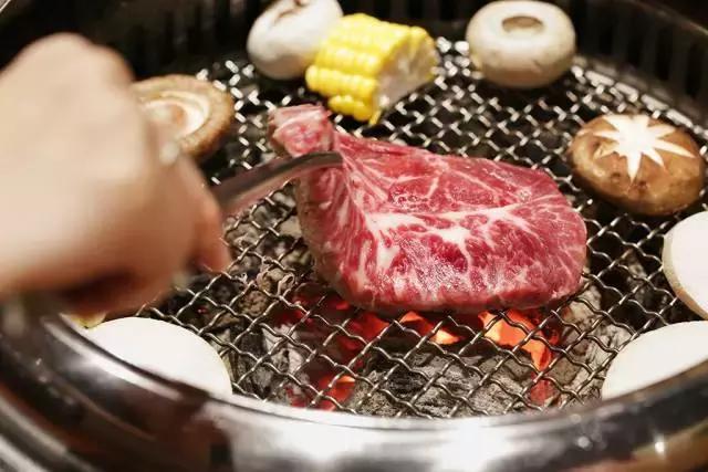 伊势丹一楼店铺,仁恒伊势丹寿喜烧自助