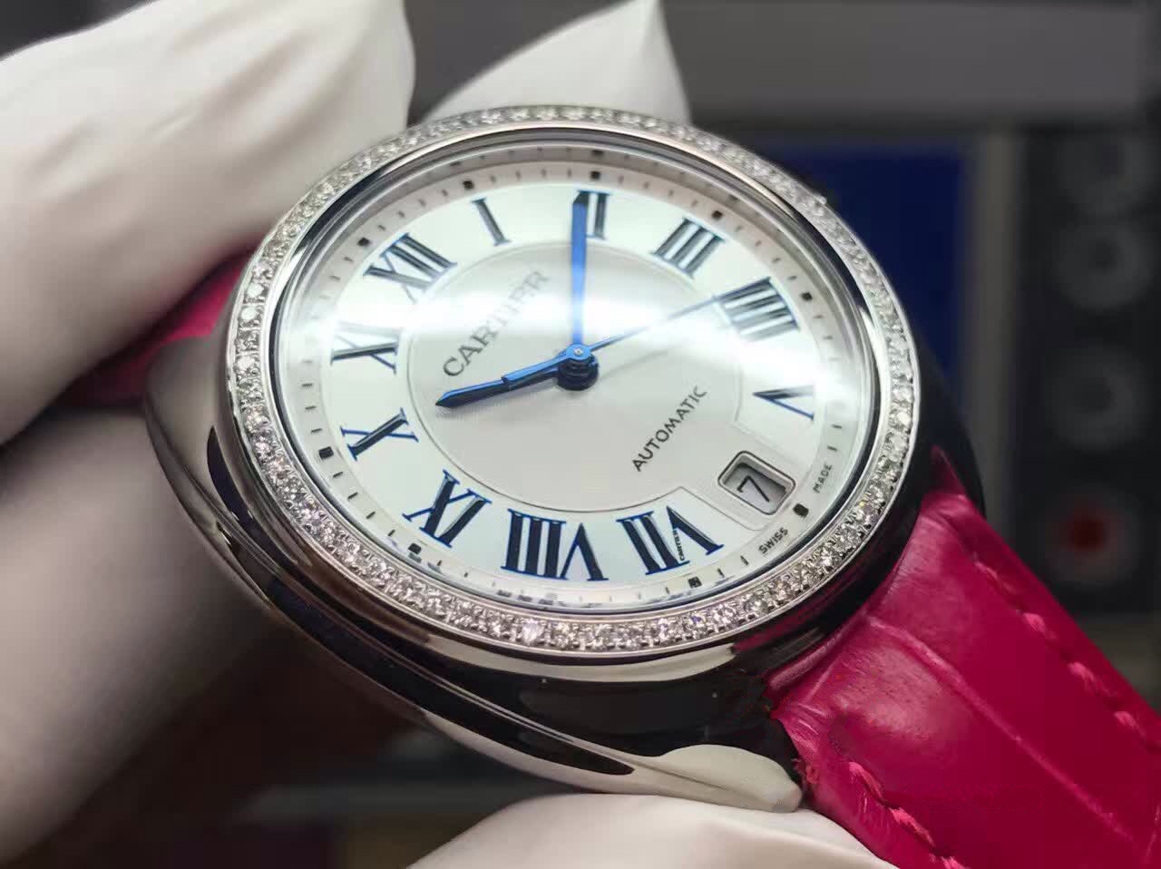 名牌手表假货横行,顶级复刻手表忽悠老外