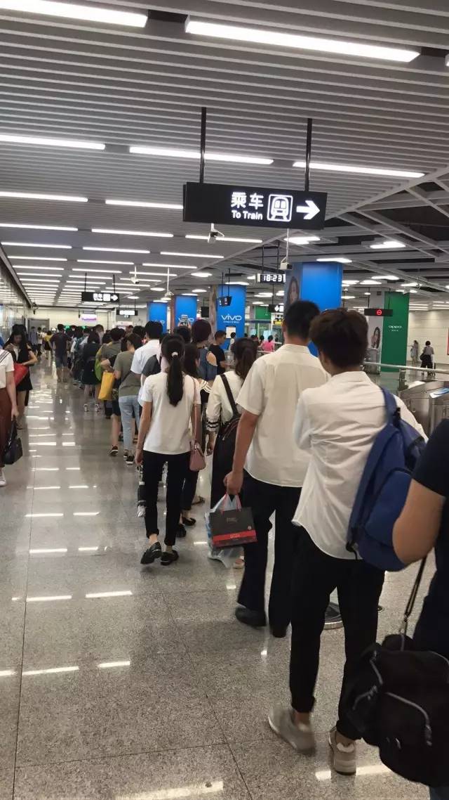 石家庄99%人的上班状态,最后一个说到心坎里了!