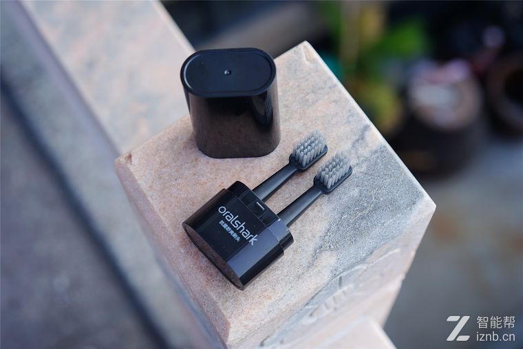 有了它再也不用为刷不干净牙烦恼oralshark声波电动牙刷K117-B