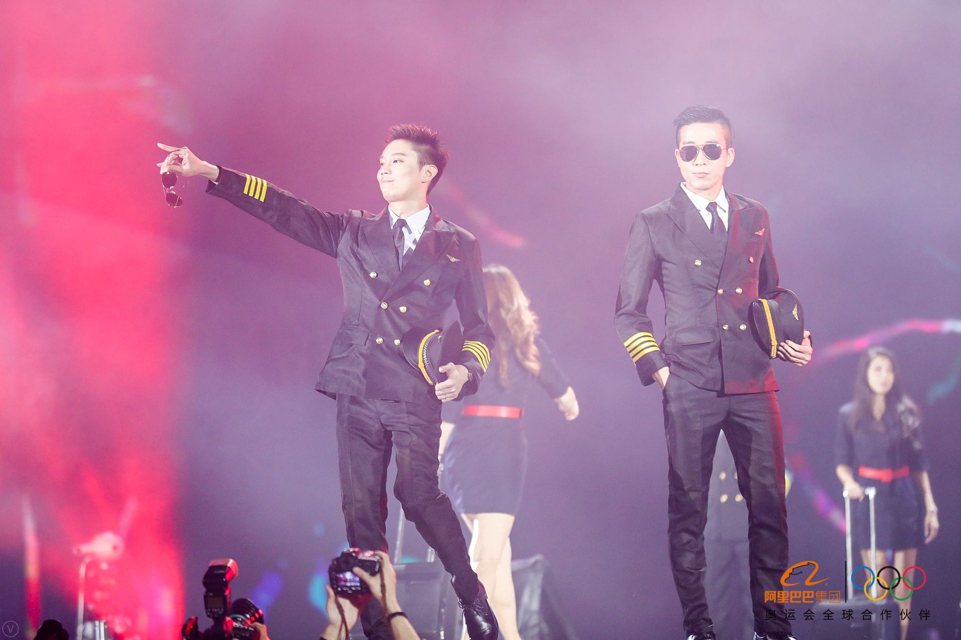 这些高清大图告诉你，今天刷屏朋友圈的阿里年会到底在玩什么？