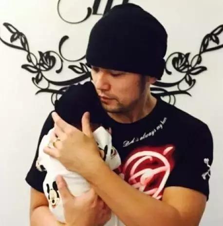 新好男人,好男人对老婆都是百般疼爱