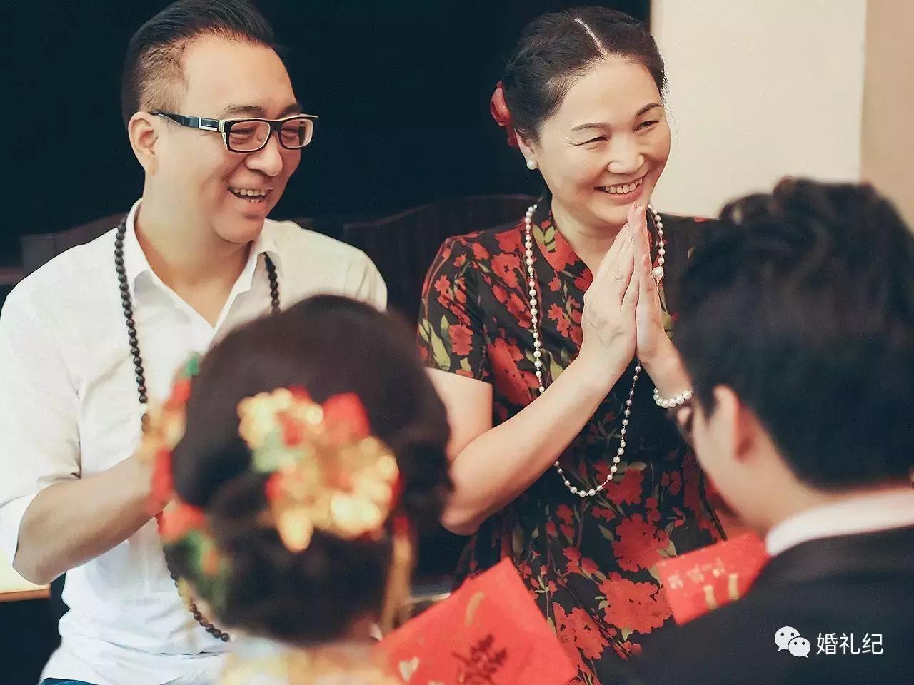 端庄大气的妈妈装婚礼,得体大方的妈妈穿搭