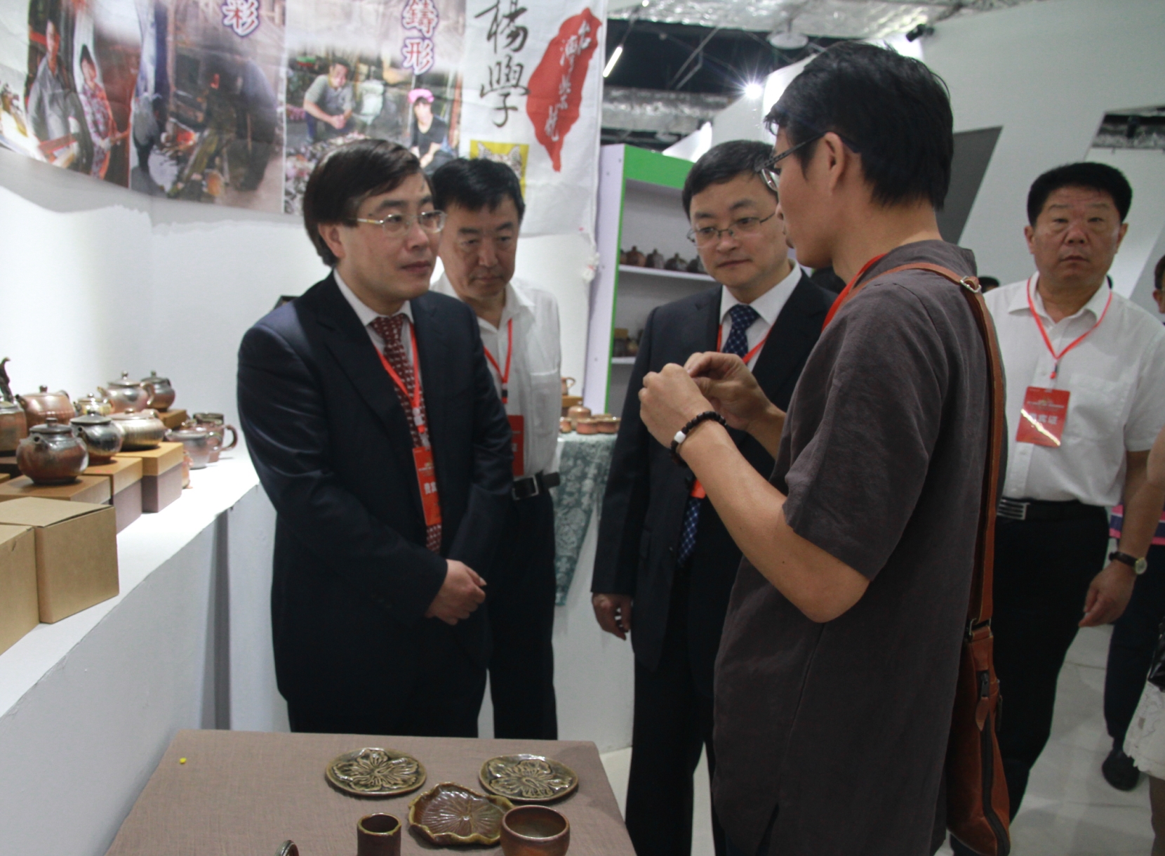 第17届淄博陶博会:海峡两岸(淄博)陶琉文创作品交流展精彩呈现