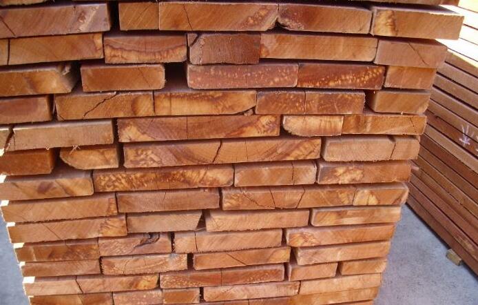 椿木家具的优缺点椿木地板的优缺点有哪些松木和椿木家具哪个好