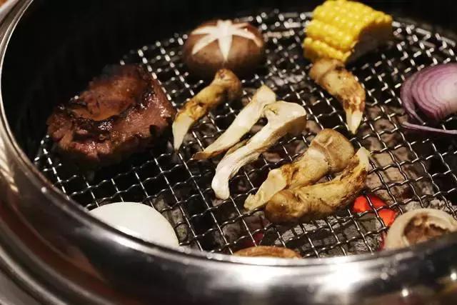 伊势丹一楼店铺,仁恒伊势丹寿喜烧自助