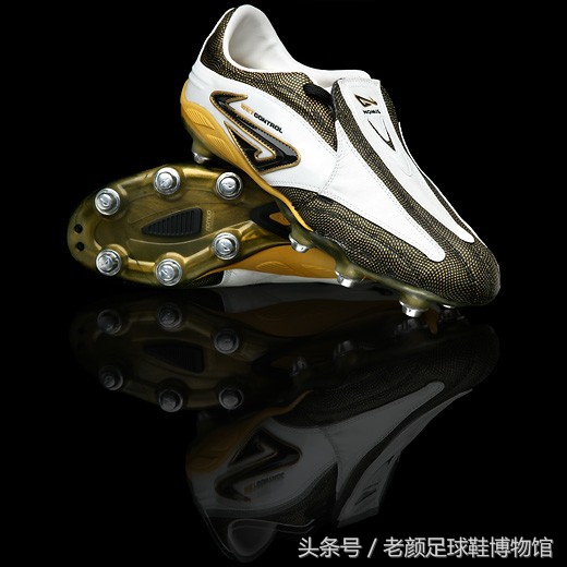 专业的足球鞋有哪几个品牌,曾经的足球鞋知名品牌有哪些