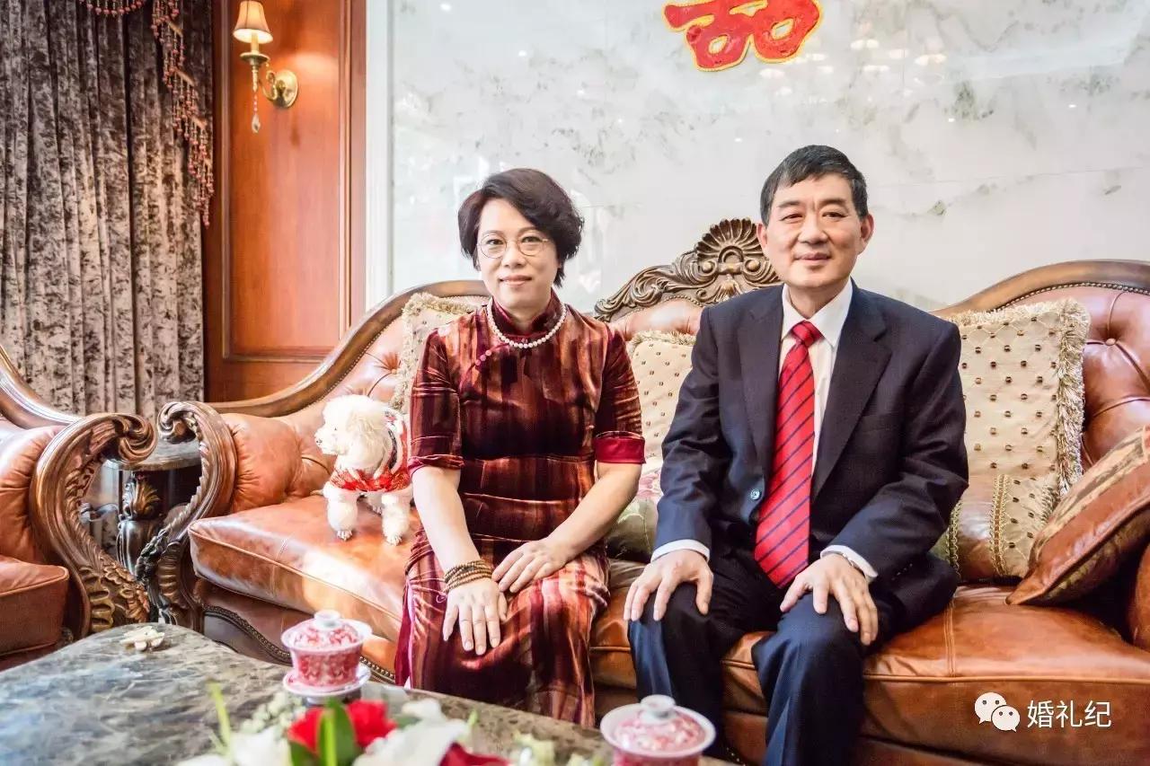 端庄大气的妈妈装婚礼,得体大方的妈妈穿搭