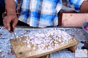 右边的女生,右边的女孩