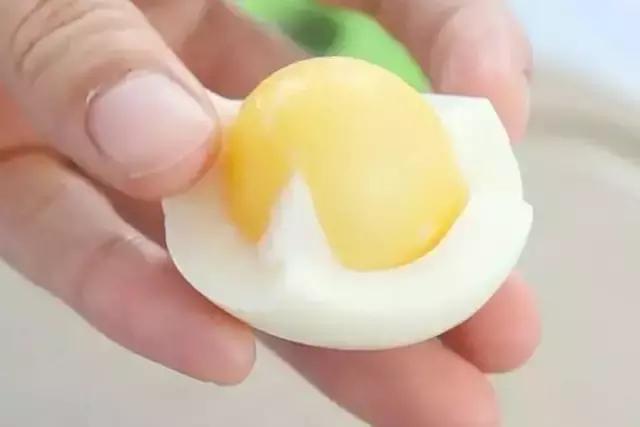 婴儿辅食菠菜米粉糊糊,七个月宝宝辅食米粉加什么补铁