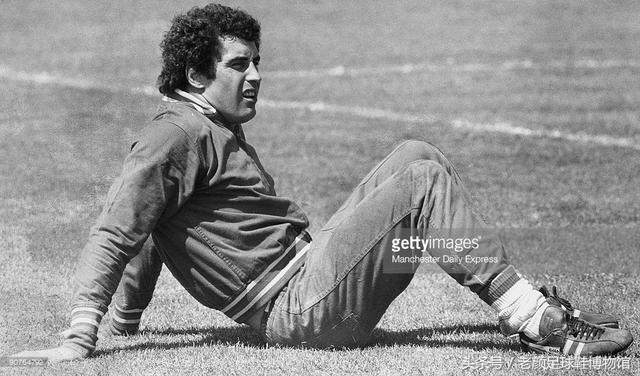 专业的足球鞋有哪几个品牌,曾经的足球鞋知名品牌有哪些