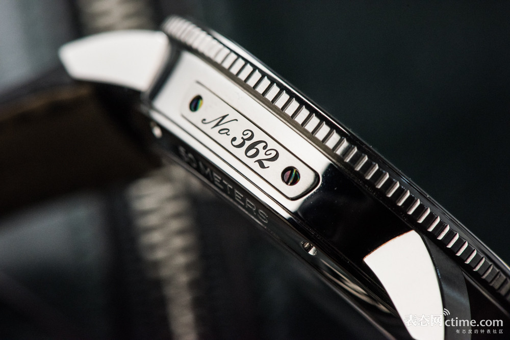 怎么鉴定阿玛尼满天星手表的真假,如何鉴定华为gt2手表是不是正品